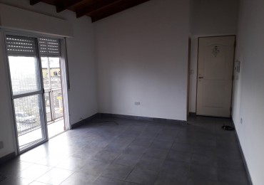 25 DE MAYO - Departamento 3 ambientes